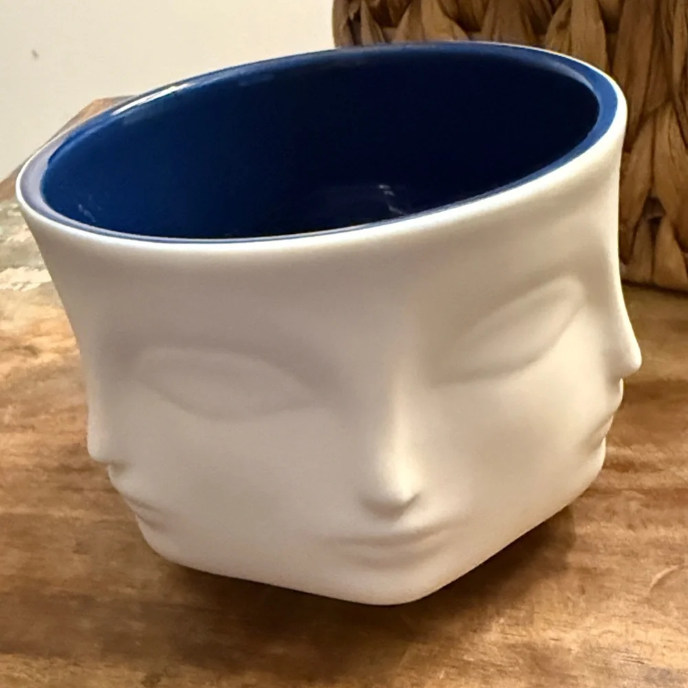 Jonathan Adler White Ceramic Face vase with Blue Interior - Picture 4 of 4